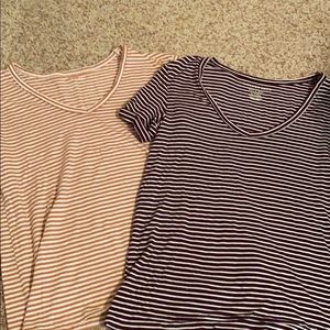 2 AE T shirts no stains like new